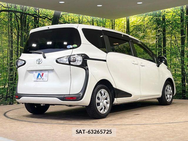 Toyota SIENTA 2018-02 6753291-17