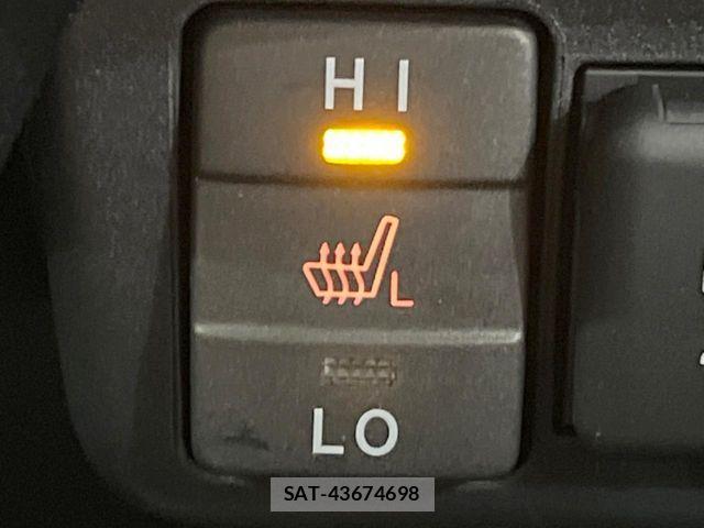 Toyota SIENTA 2018-11 6753290-5