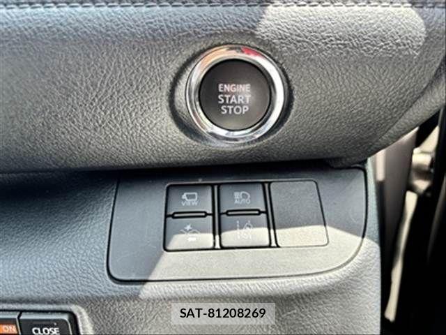 Toyota SIENTA 2021-07 6753288-17
