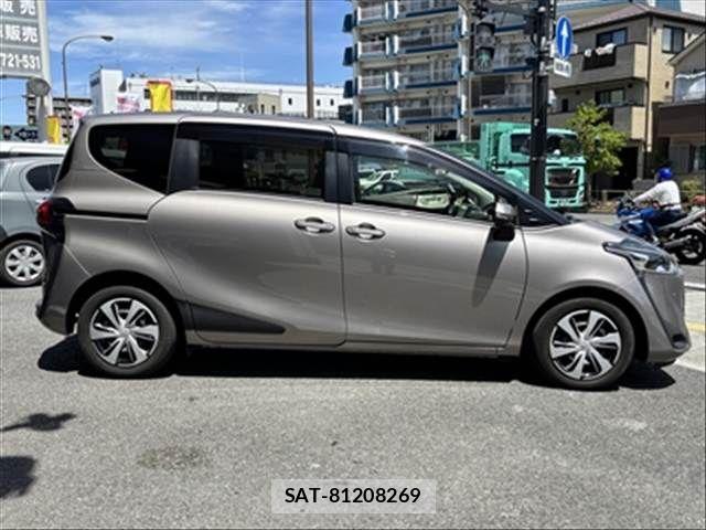 Toyota SIENTA 2021-07 6753288-22