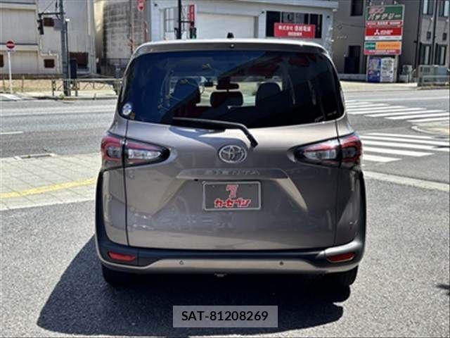 Toyota SIENTA 2021-07 6753288-23