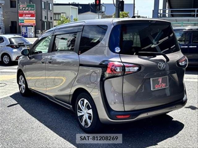 Toyota SIENTA 2021-07 6753288-24