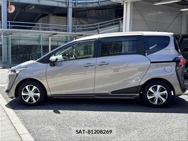 Toyota SIENTA 2021-07 6753288-25