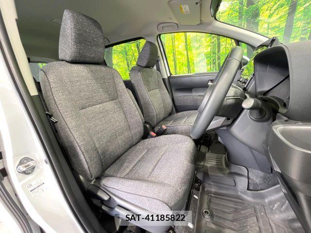 Toyota SIENTA 2024-10 6753286-7