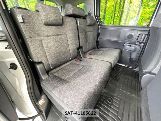 Toyota SIENTA 2024-10 6753286-8