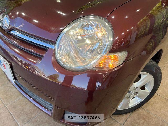 Toyota SIENTA 2012-06 6753295-11
