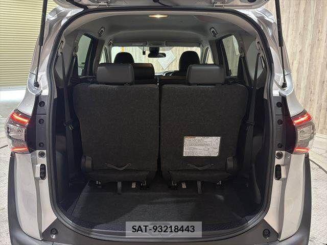 Toyota SIENTA 2018-02 6817232-9