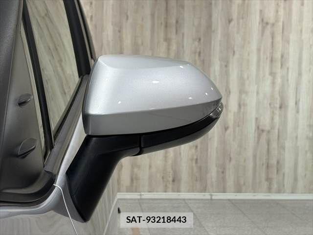 Toyota SIENTA 2018-02 6817232-21