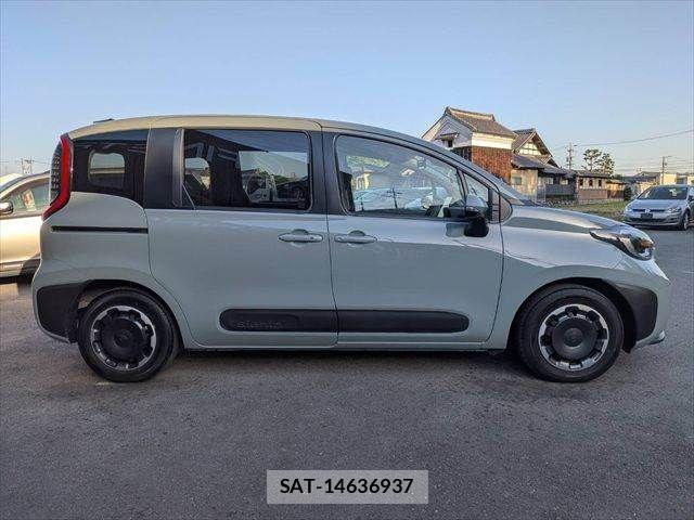 Toyota SIENTA 2025-02 6817229-19