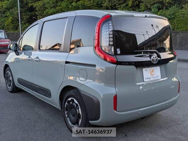 Toyota SIENTA 2025-02 6817229-22
