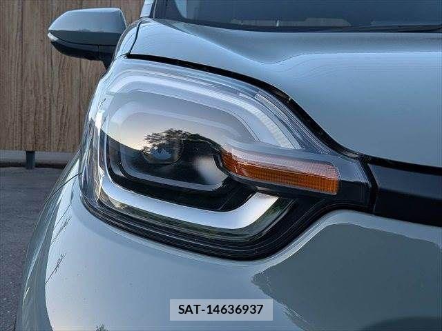 Toyota SIENTA 2025-02 6817229-25