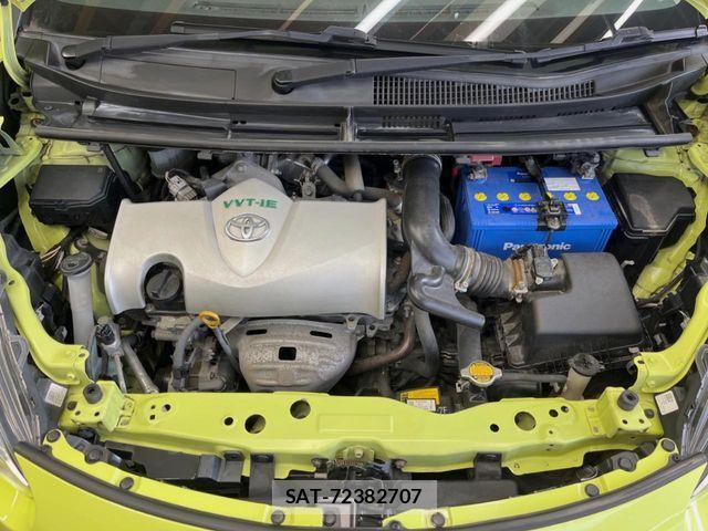 Toyota SIENTA 2015-11 6817245-17
