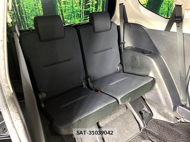 Toyota SIENTA 2017-09 6817247-9
