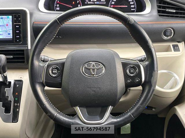 Toyota SIENTA 2016-03 6817238-10