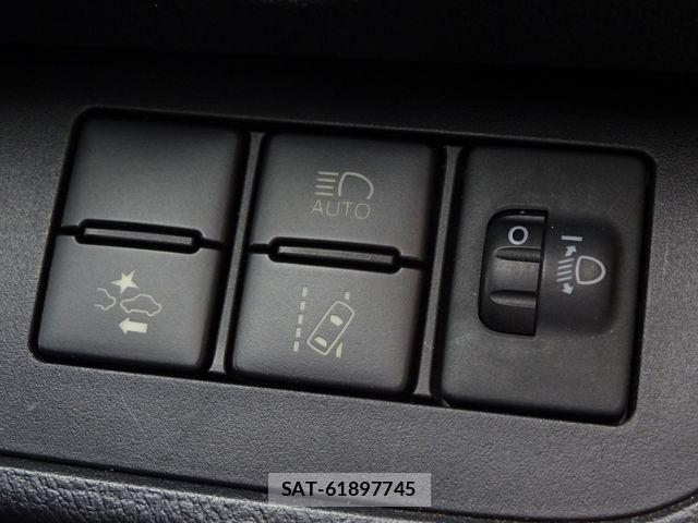 Toyota SIENTA 2019-12 6817235-9