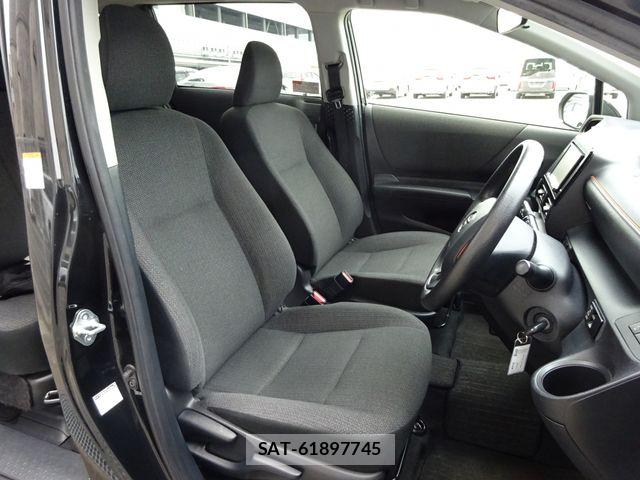 Toyota SIENTA 2019-12 6817235-13