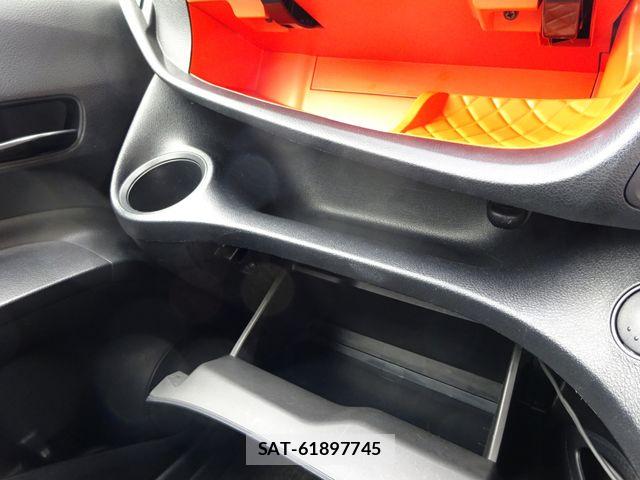 Toyota SIENTA 2019-12 6817235-20