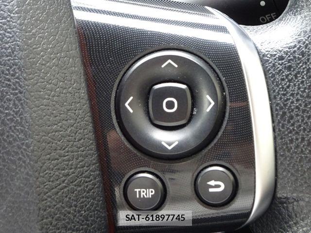 Toyota SIENTA 2019-12 6817235-21
