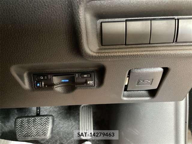 Toyota SIENTA 2025-02 6912617-10