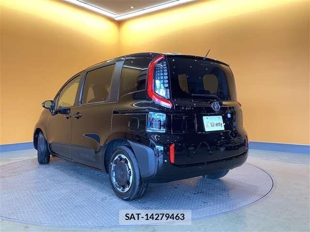 Toyota SIENTA 2025-02 6912617-12