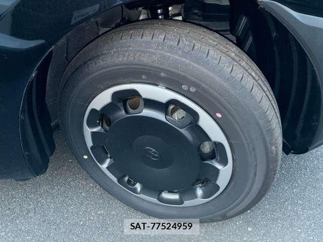 Toyota SIENTA 2025-02 6912618-11