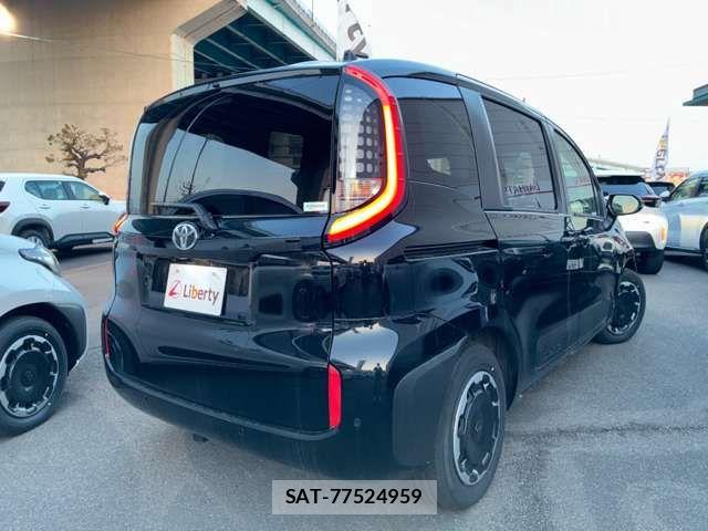 Toyota SIENTA 2025-02 6912618-13
