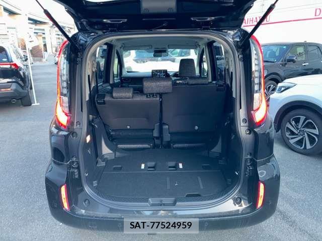 Toyota SIENTA 2025-02 6912618-16