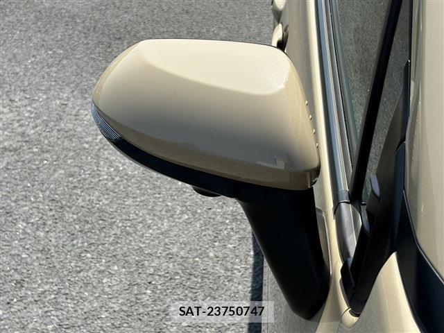 Toyota SIENTA 2025-01 6912628-15