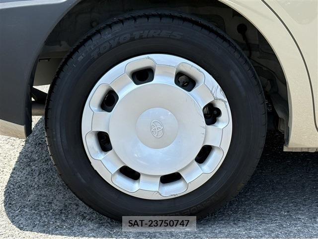 Toyota SIENTA 2025-01 6912628-18