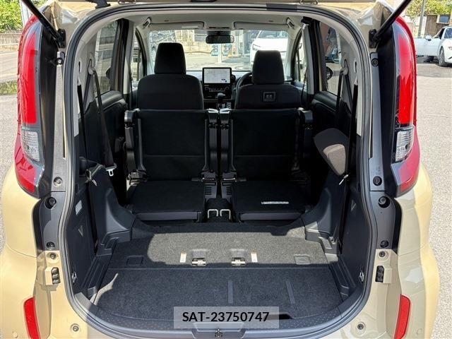 Toyota SIENTA 2025-01 6912628-29