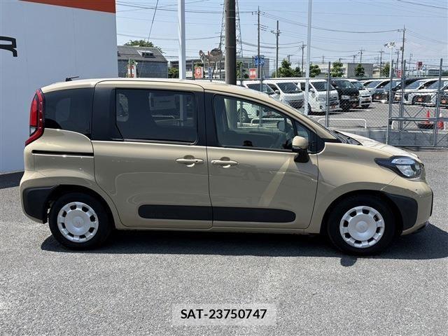 Toyota SIENTA 2025-01 6912628-3