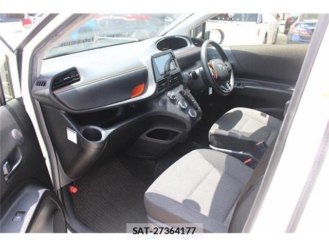 Toyota SIENTA 2021-03 6912654-28