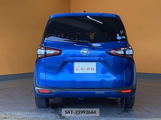 Toyota SIENTA 2017-11 6912656-6