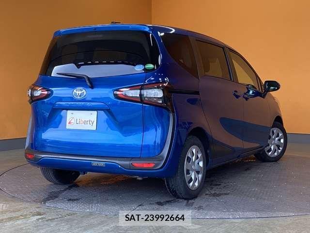 Toyota SIENTA 2017-11 6912656-7