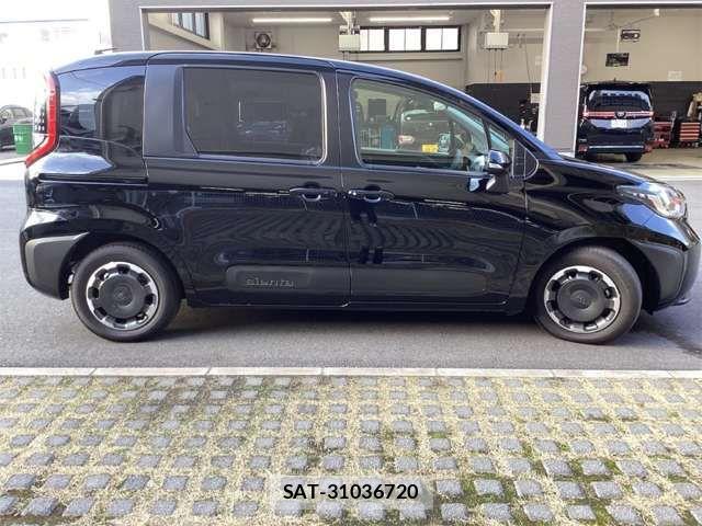 Toyota SIENTA 2025-02 6912615-9