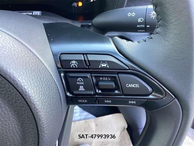Toyota SIENTA 2025-02 6912619-11