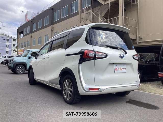 Toyota SIENTA 2021-04 6912630-7