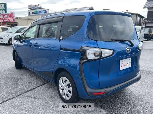 Toyota SIENTA 2017-10 6919726-12
