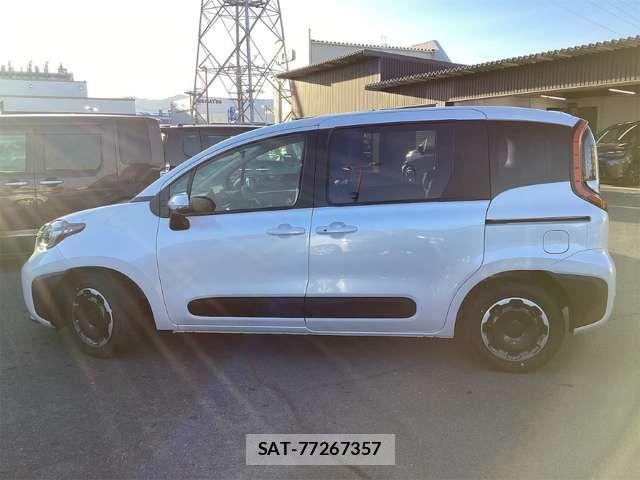 Toyota SIENTA 2025-02 6912612-12