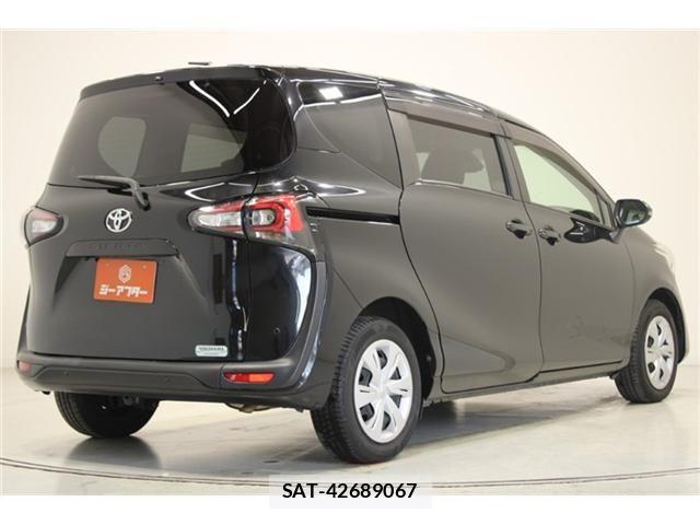 Toyota SIENTA 2019-02 6912650-11