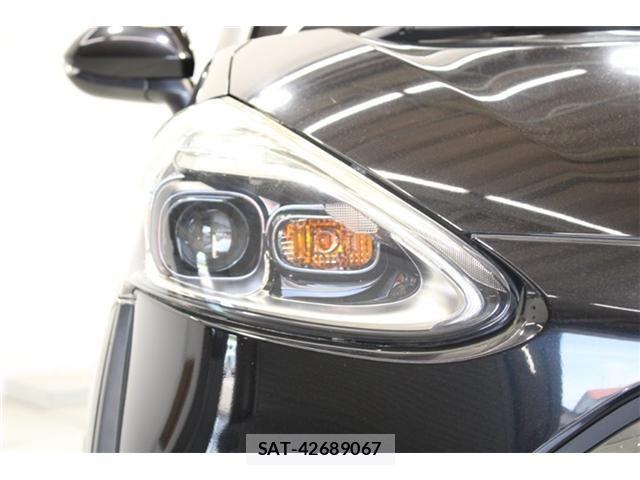 Toyota SIENTA 2019-02 6912650-16