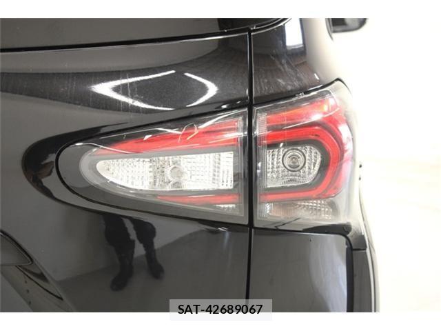 Toyota SIENTA 2019-02 6912650-17
