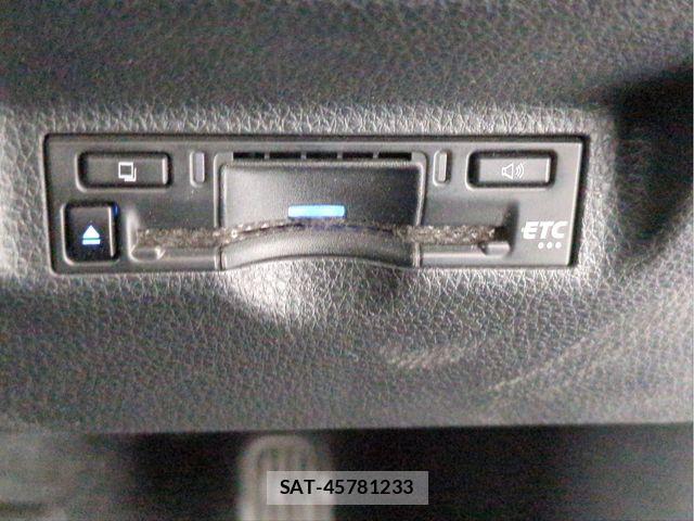Toyota SIENTA 2023-04 6912631-14