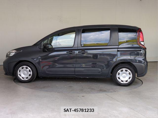 Toyota SIENTA 2023-04 6912631-20