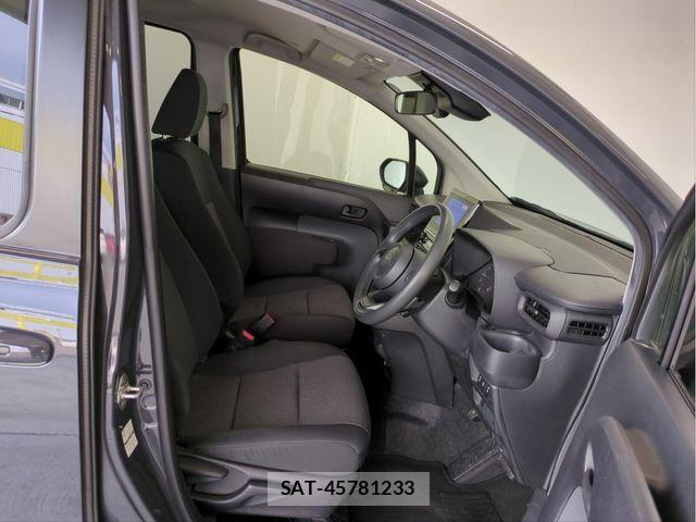 Toyota SIENTA 2023-04 6912631-26