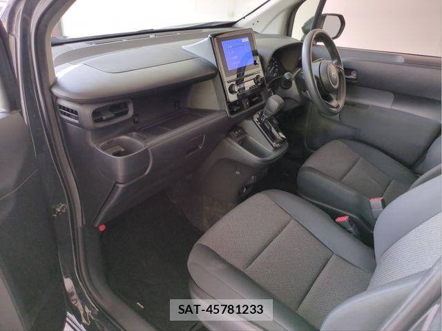 Toyota SIENTA 2023-04 6912631-2