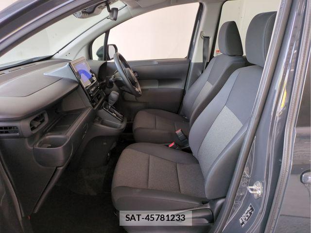 Toyota SIENTA 2023-04 6912631-3