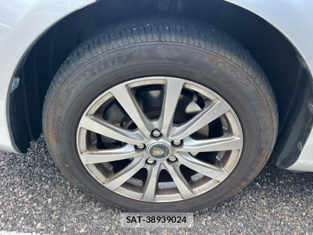 Toyota SIENTA 2016-11 6912665-6