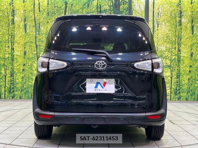 Toyota SIENTA 2016-06 6912655-14