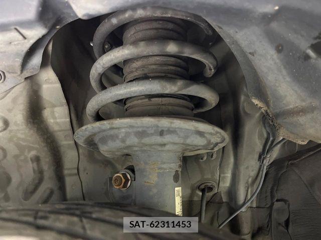 Toyota SIENTA 2016-06 6912655-19